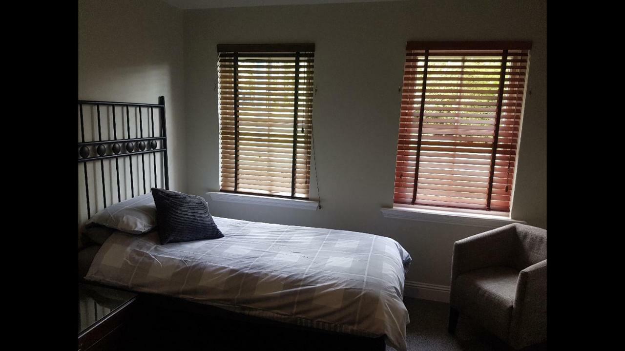 Luxury 2Bedroom Lodge ออคเทอราร์เดอร์ ภายนอก รูปภาพ